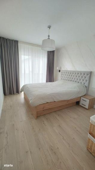 Apartament cu 3 camere în Sub Arini