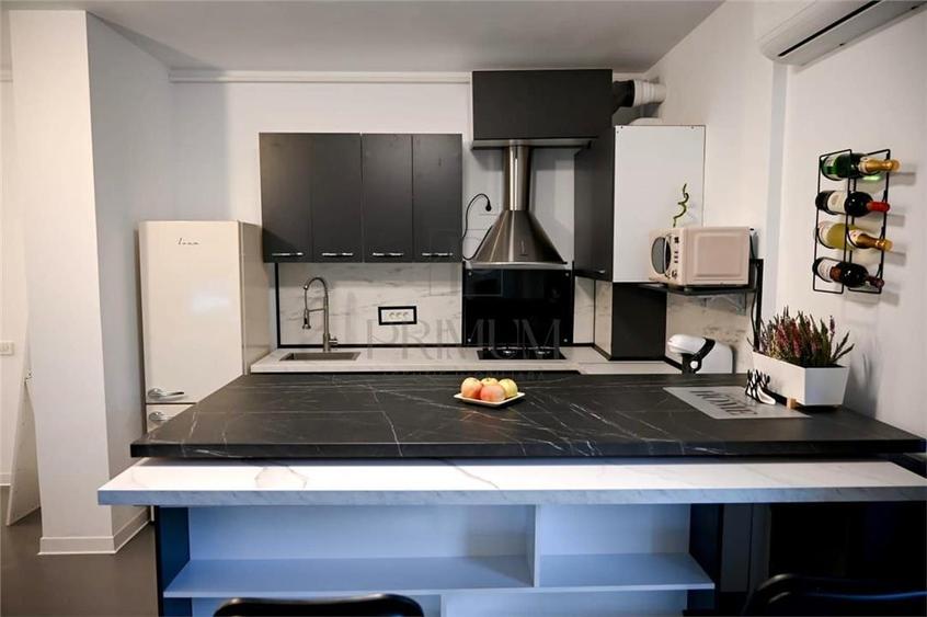 Apartament cu 3 camere decomandat, mobilat în Tipografilor