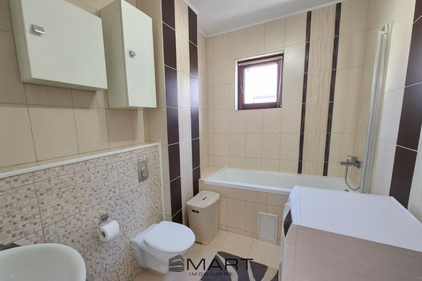 Apartament cu 3 camere decomandat în Central — fotografia 3