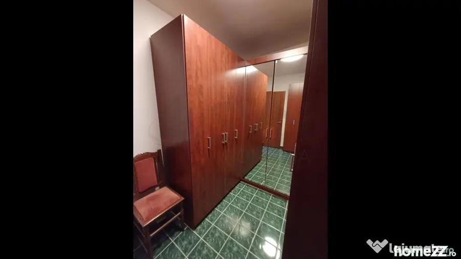 Apartament cu 4 camere decomandat în Universitate