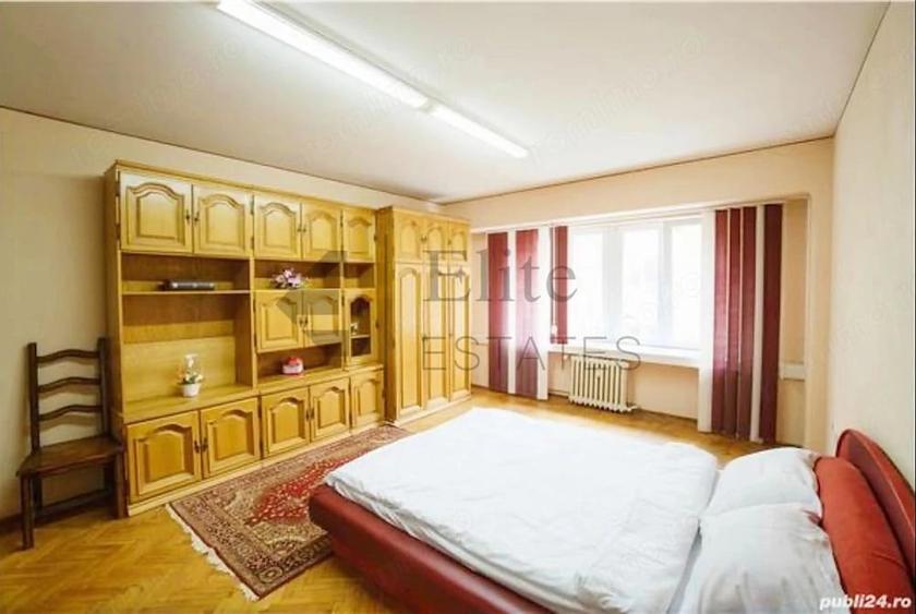 Apartament cu 4 camere decomandat în Ultracentral