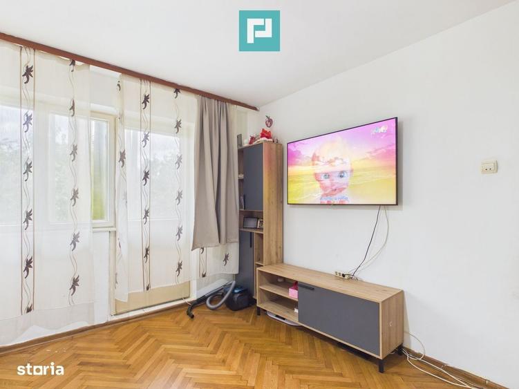 Apartament cu 3 camere decomandat în Aurel Vlaicu