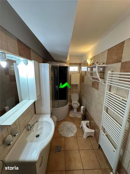 Apartament cu 3 camere decomandat în Turnișor