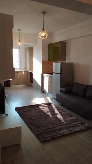 Apartament cu 2 camere decomandat în Gară