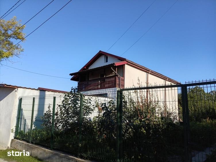 Casa cu etaj si curte generoasa, Navodari - 3