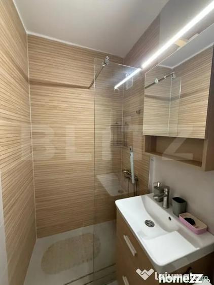 Apartament cu 2 camere semidecomandat în Democrației