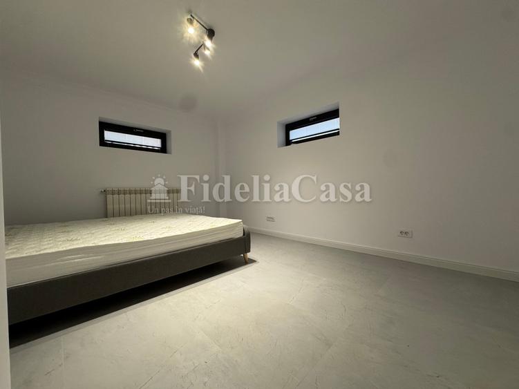 Garsonieră decomandată în Valea Adâncă