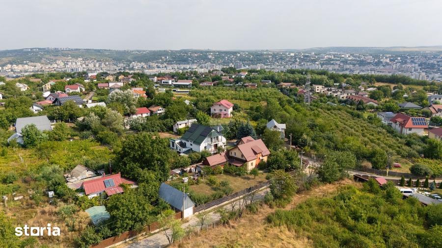 Casă cu 5 camere cu Teren 700 Mp în Galata