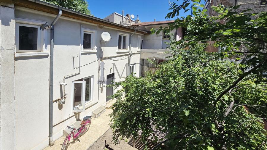 Casă cu 5 camere cu Canalizare în Dacia
