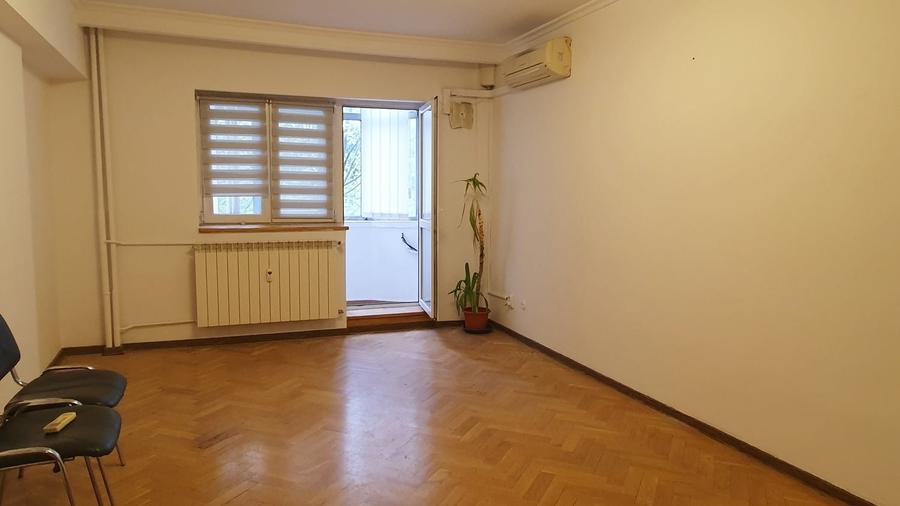 Apartament cu 2 camere decomandat în P-ța Alba Iulia