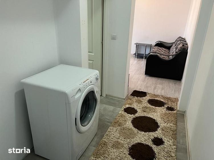 Apartament cu 3 camere semidecomandat în Micro 5