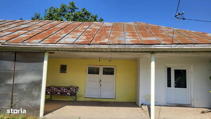 Casă cu 4 camere cu Teren 11287 Mp în Țifești
