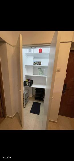 Apartament cu 2 camere, mobilat în Pajura