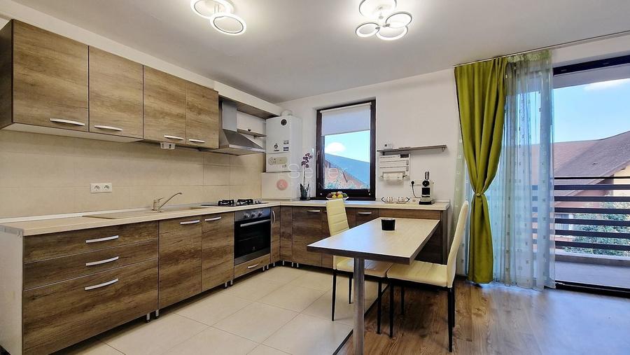 Apartament cu 2 camere decomandat, mobilat în Tractorul