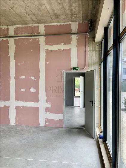 Spațiu comercial, de 210 mp, în Giroc