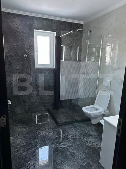 BLITZ propune spre vânzare apartament cu 3 camere, situat la etajul 1 + parcare - 5