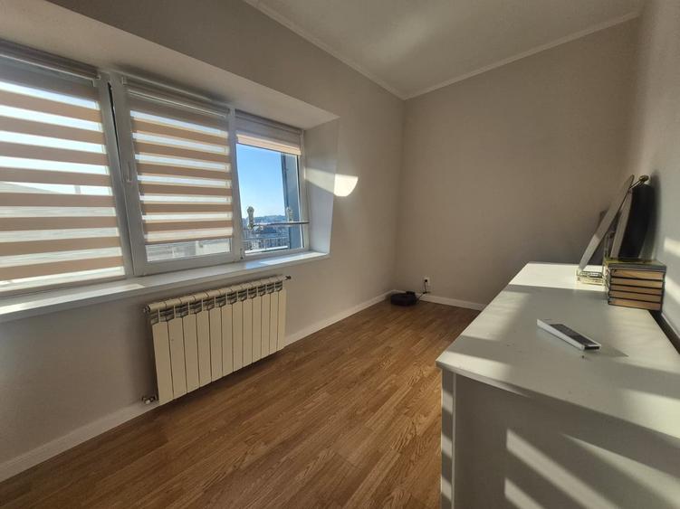 Apartament cu 3 camere decomandat în Canta