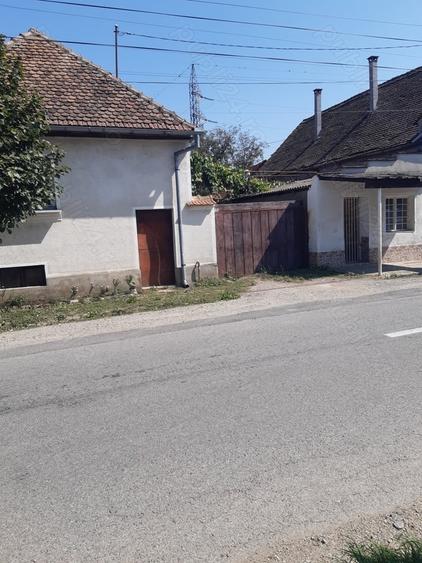 Casă cu 4 camere cu Teren 1235 Mp în Voila