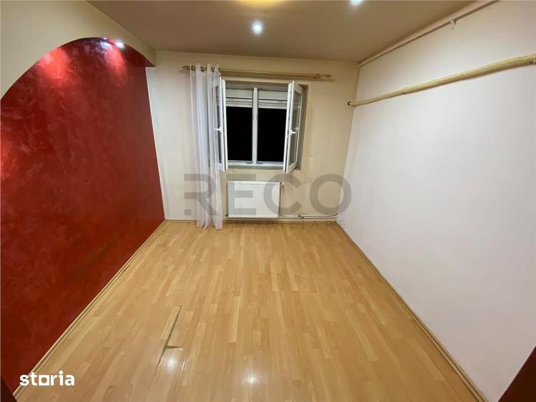 Apartament cu 3 camere decomandat în Rogerius