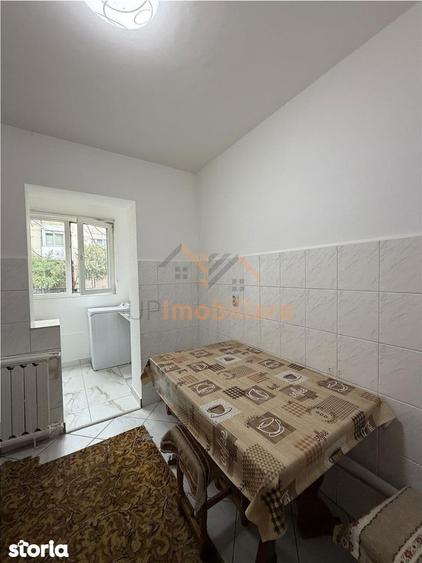 Apartament cu 2 camere decomandat în Rogerius