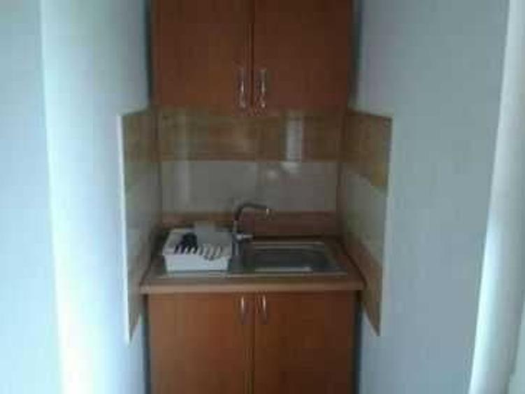 Garsonieră decomandată în Sărari