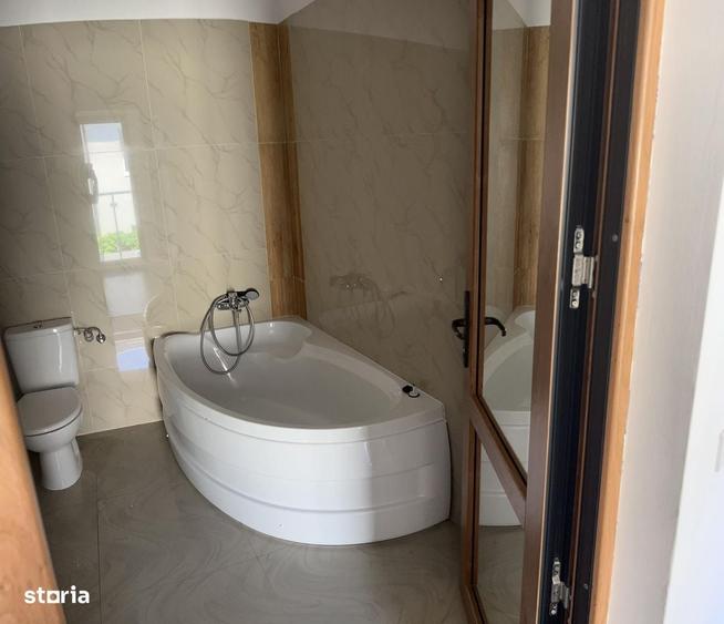 Casă cu 4 camere cu Teren 91 Mp în Central