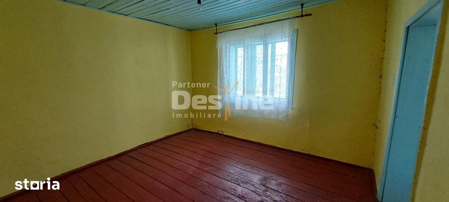 Casă cu 2 camere cu Teren 1000 Mp în Horlești