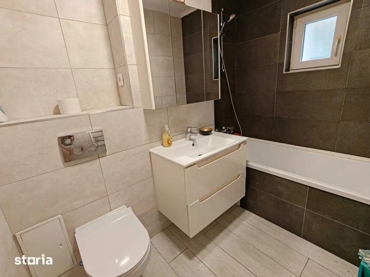 Apartament cu 3 camere decomandat în Zorilor