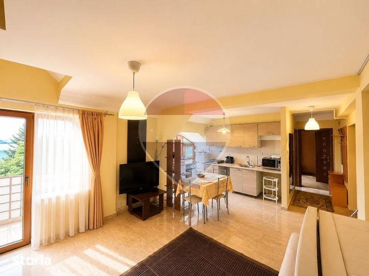 Apartament cu 3 camere decomandat în Gherăiești
