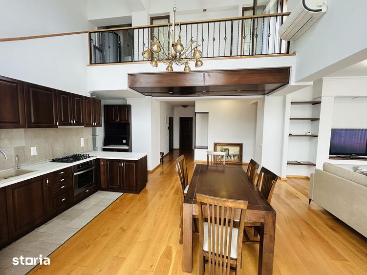 Apartament cu 4 camere în Central