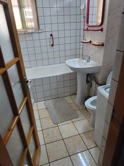 Garsonieră decomandată în Central