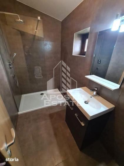 Casă cu 5 camere cu Canalizare în Ghiroda