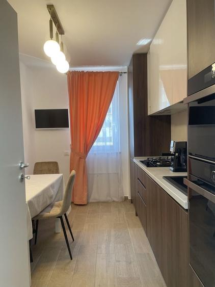 Apartament cu 2 camere decomandat în Astra