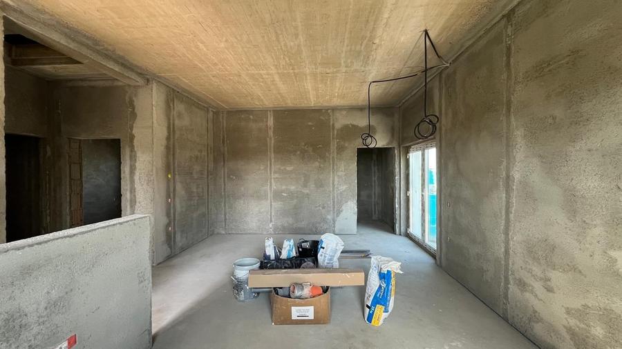 Duplex cu 3 camere cu Canalizare în Moșnița Nouă