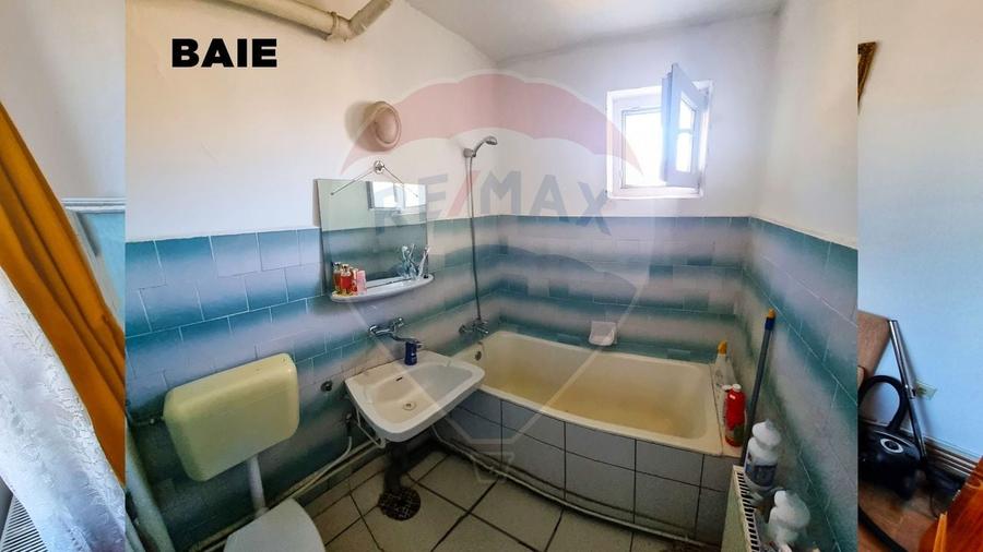 Apartament cu 2 camere semidecomandat în Săsar