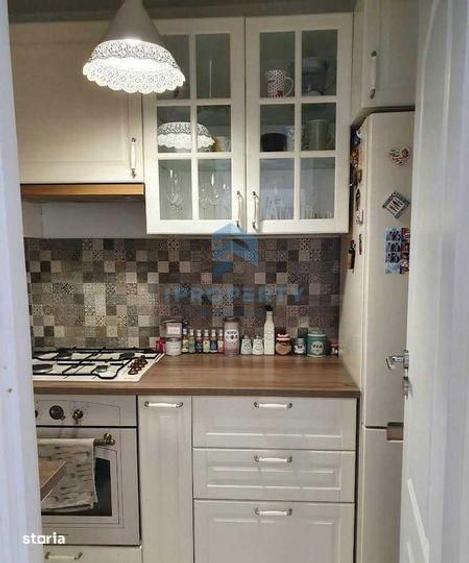 Apartament cu 2 camere, mobilat în Victoriei