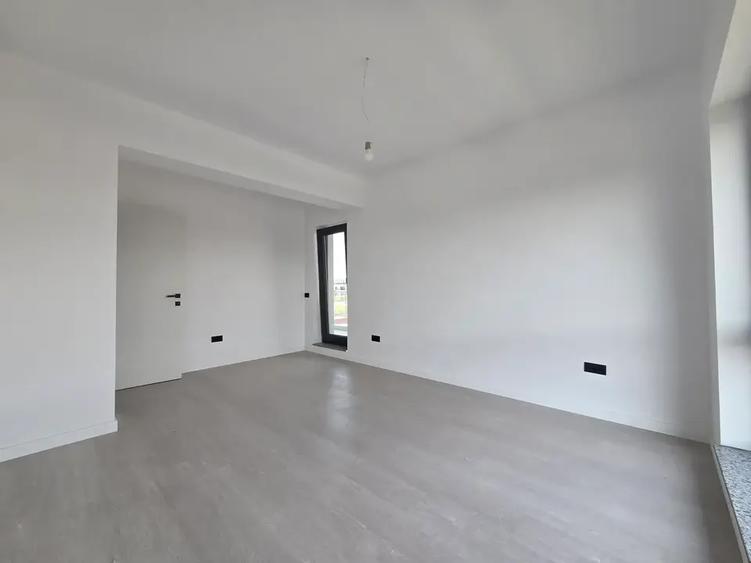 Apartament cu 4 camere decomandat în Theodor Pallady