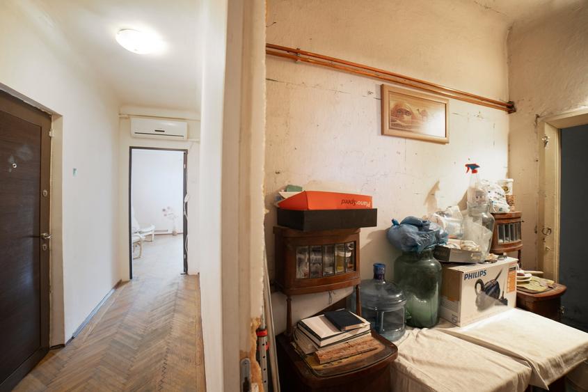 Apartament cu 2 camere semidecomandat în P-ța Unirii