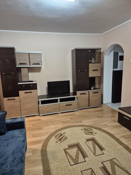Apartament cu 2 camere semidecomandat în Prelungirea Ferentari