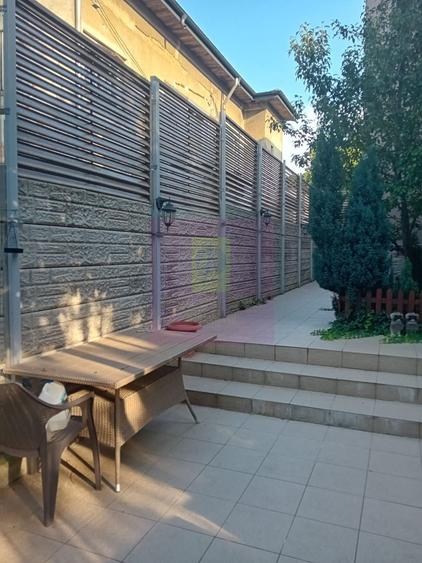 Casă individuală cu 5 camere cu Canalizare în Tei