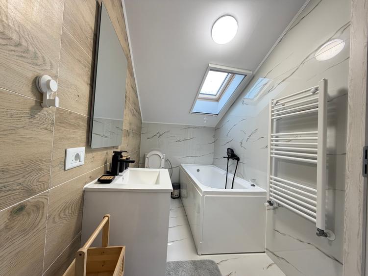 Apartament cu 2 camere decomandat în Giroc