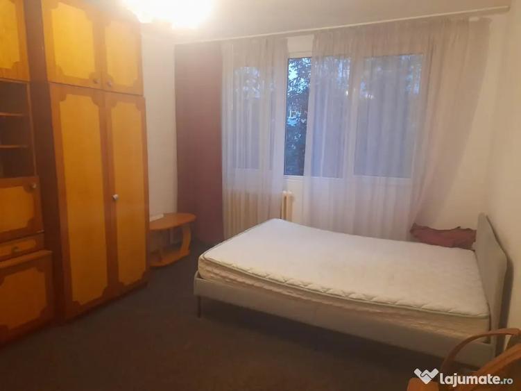 Garsonieră decomandată în Politehnica