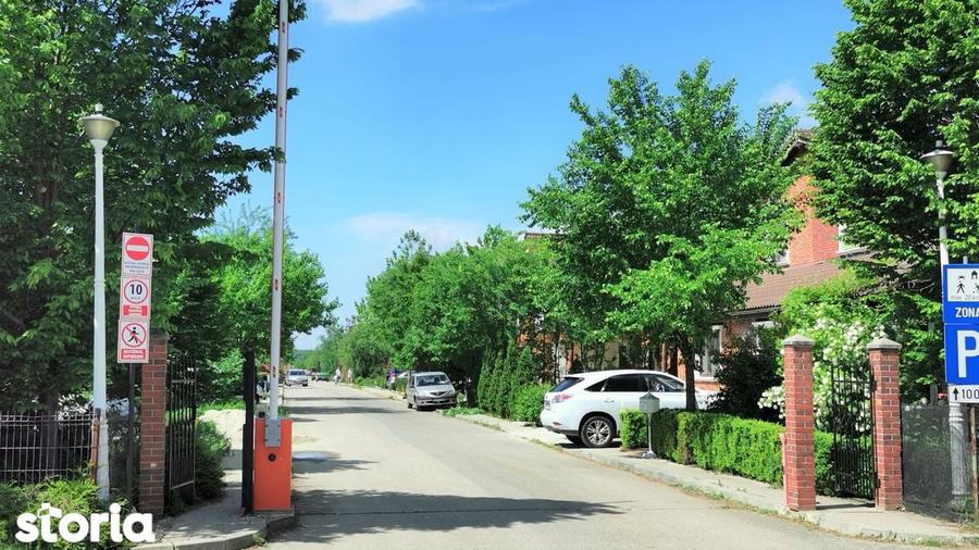 Casă cu 5 camere cu Teren 500 Mp în Corbeanca