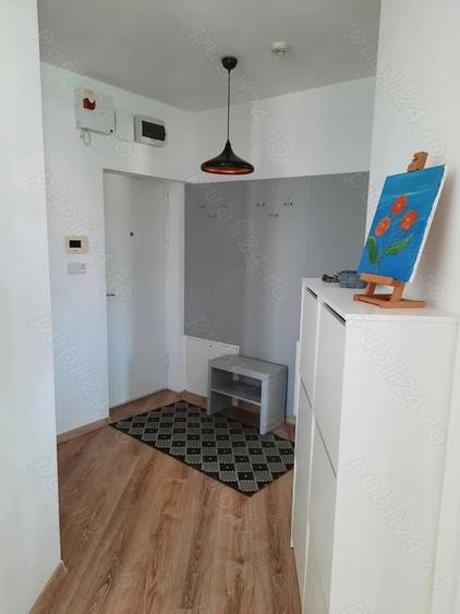 Apartament cu 3 camere semidecomandat în Tipografilor