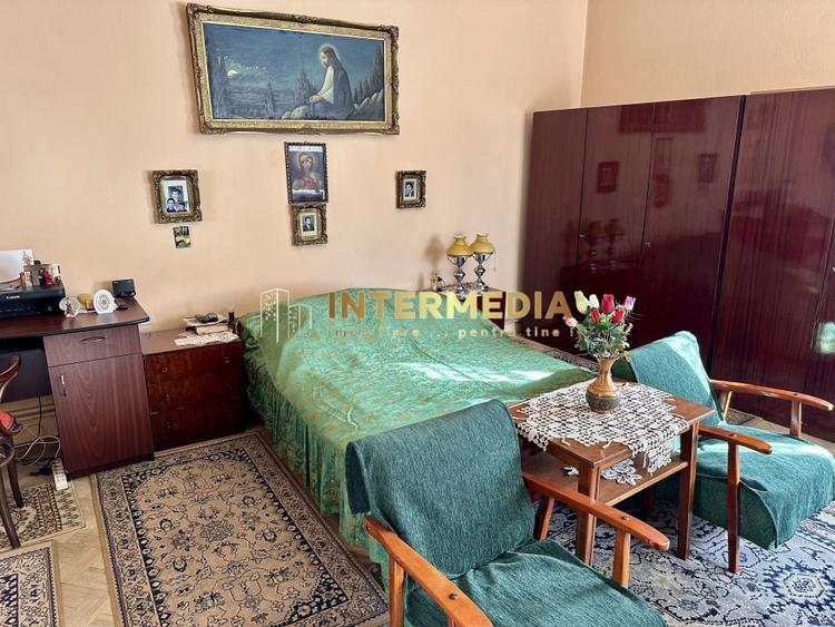 Apartament cu 3 camere decomandat, mobilat în Central