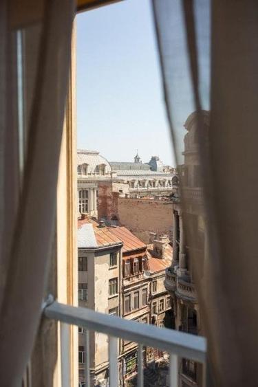 Apartament cu 2 camere decomandat, mobilat în Calea Victoriei