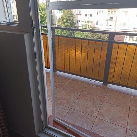 Garsonieră decomandată în Micălaca