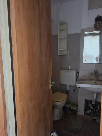 Apartament cu 2 camere decomandat în Moșilor