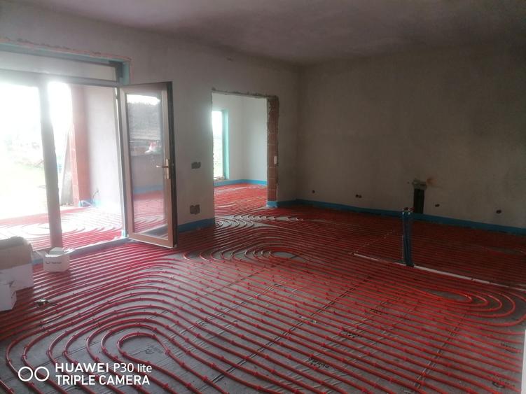 Casă cu 3 camere în Central
