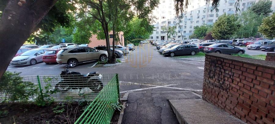 Apartament cu 2 camere semidecomandat în Olteniței